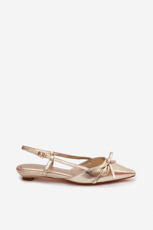 Goldene Damen-Sandalen aus Kunstleder auf niedrigem Absatz Jelmera