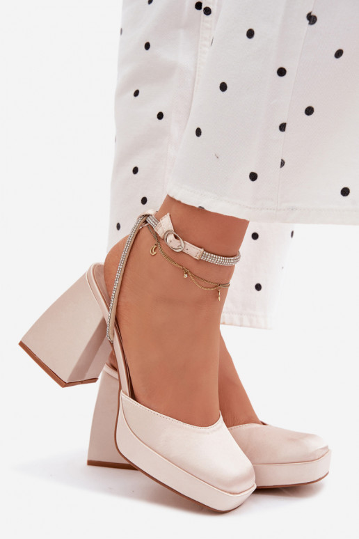 Damensandalen Auf massiven Absätzen Typu Słupek Pasek mit blitzenden Augen goldene Farbe Seraphina