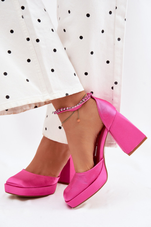 Rosa Sandalen mit Absatz und Satin-Finish Calistae