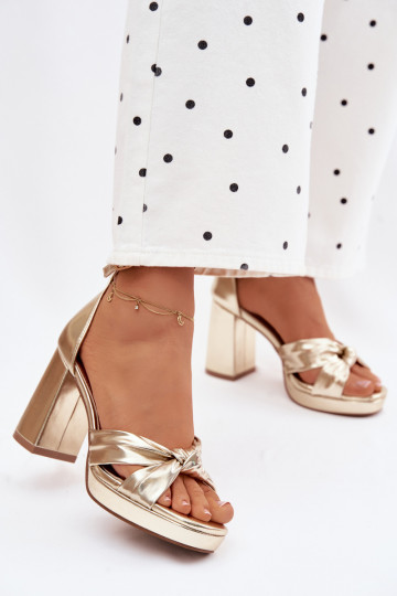 Goldene High-Heels Sandalen aus Kunstleder Rosetta