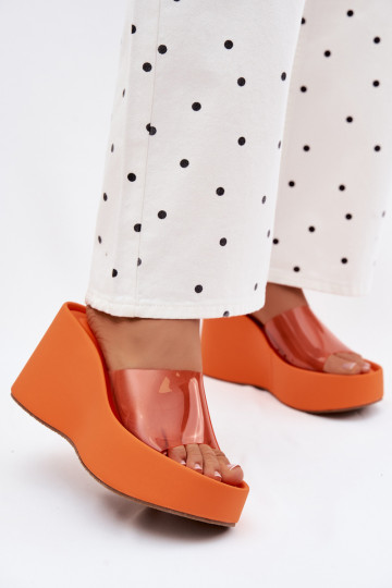 Damenhausschuhe mit einer PlattformTransparentnym Streifenem orange Farbe Zolretia 2