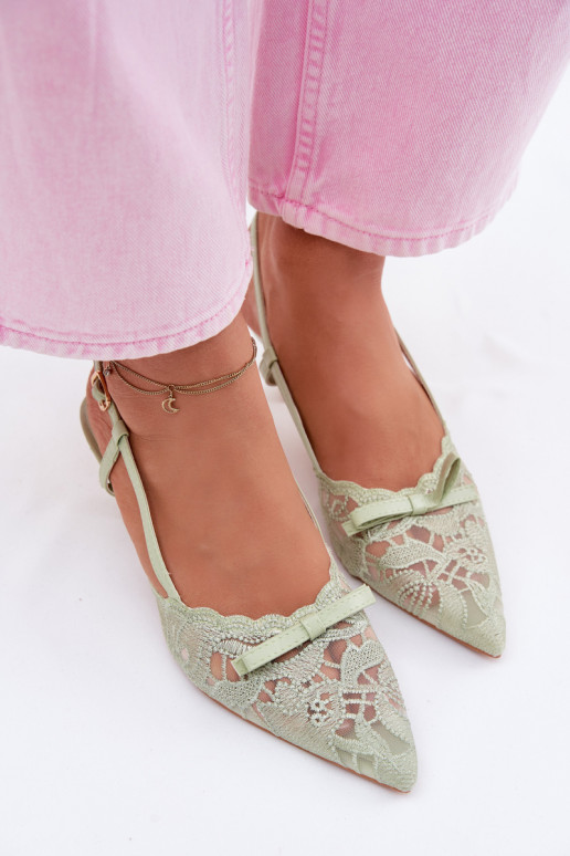 Schnürsandalen Feminin Ermöglicht obcasie mit Bändern grüne Farbe Es mussribelle