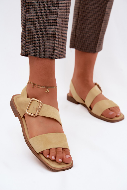 Gelbe Damensandalen mit breiten Absätzen und goldenen Schnallen Verissea