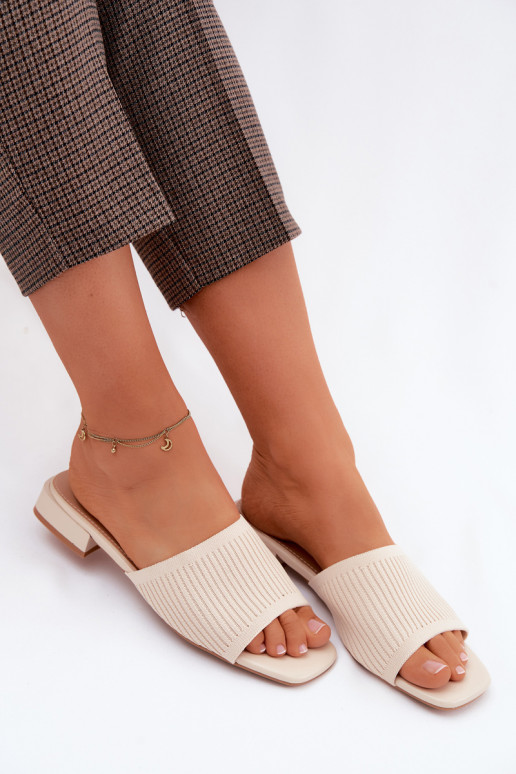  Damenhausschuhe mit breiten Absätzen elfenbeinfarbe Belissea