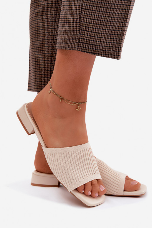  Damenhausschuhe mit breiten Absätzen elfenbeinfarbe Belissea