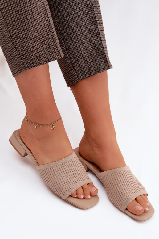 Beige Damenschuhe mit breiten Absätzen Belissea