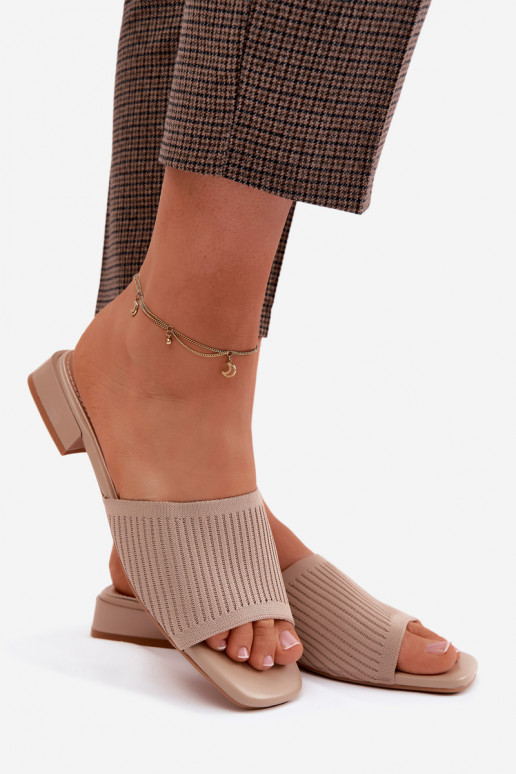Beige Damenschuhe mit breiten Absätzen Belissea