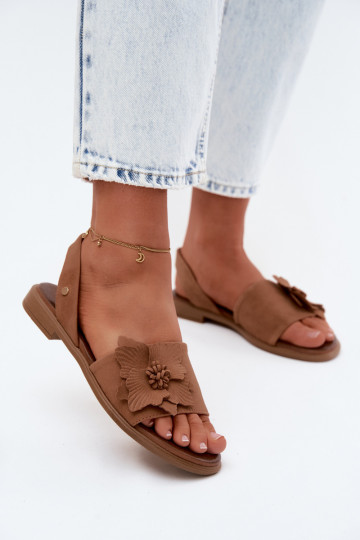 Haut INildledersandalen mit breiten Absätzen Mit Dekorationen Eine Blume Zazoo 407471 braune Farbe 2