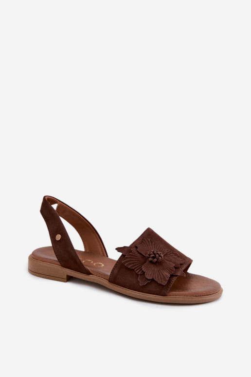 Wildledersandalen mit breiten Absätzen und dekorativen Blumen Zazoo 407471 in Schokolade