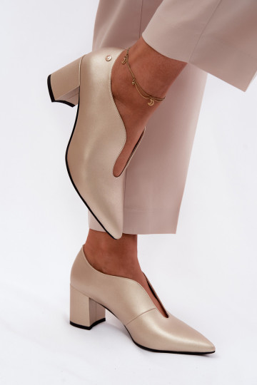 Haut Schuhe Feminin mit Absätzen Es mussciejka K7469-26 goldene Farbe