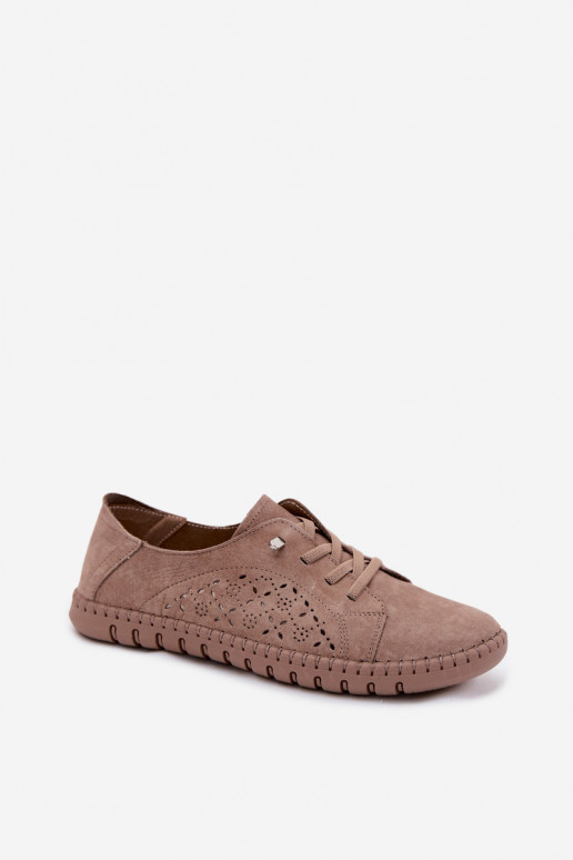 Schuhe mit Durchbrüchen aus Kunstwildleder in sandfarbener Flaria