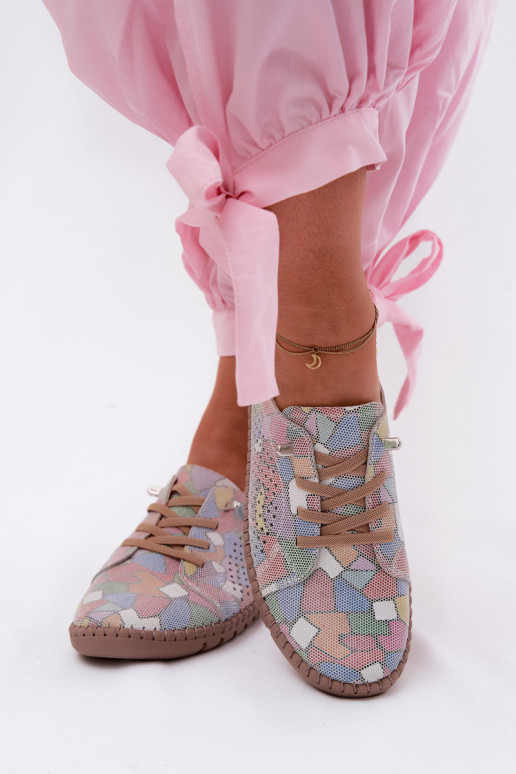 Gemustert mit durchbrochenen Elementen Schuhe FemininErmöglichtturalnego aus INildlederu Verschiedene Farben Belessa