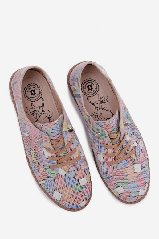 Gemustert mit durchbrochenen Elementen Schuhe FemininErmöglichtturalnego aus INildlederu Verschiedene Farben Belessa