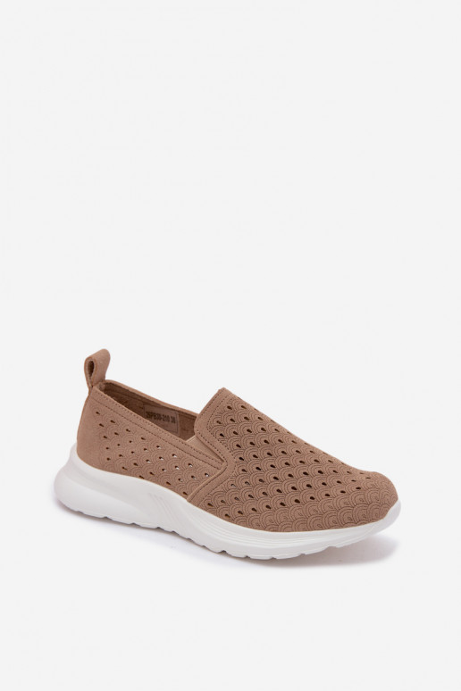 Slipper Schuhe mit Durchbrüchen aus Kunstwildleder in sandfarbener Geressa