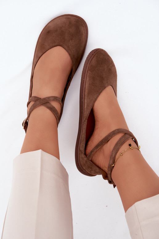 Faux-Suede Damen Ballerinas mit Riemchen in brauner Ausführung Zazoo 320
