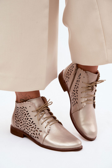 Elegante goldene perforierte Lederstiefeletten mit breiten Absätzen Zazoo 4078