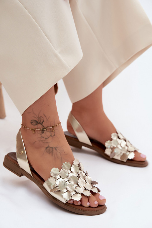 Elegante goldene Damen-Sandalen mit breiten Absätzen Zazoo 40468