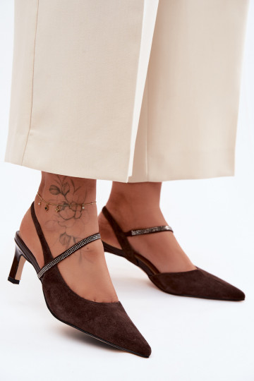 Schokoladenfarbene elegante Wildlederschuhe mit dekorativen Riemen D&A 2