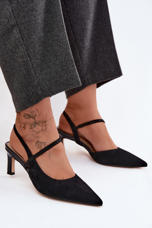 Schwarze elegante Wildlederschuhe mit dekorativen Riemen D&A