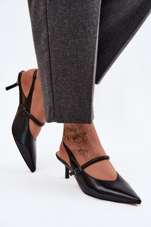 Schwarze hohe Sandalen mit Riemen D&A