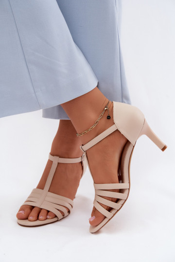 Damen Sandalen mit Riemen auf einem dünnen Absatz in sandfarbig von Sergio Leone 2