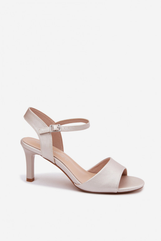 Damen Sandalen auf einem dünnen Absatz in silberfarben von Sergio Leone
