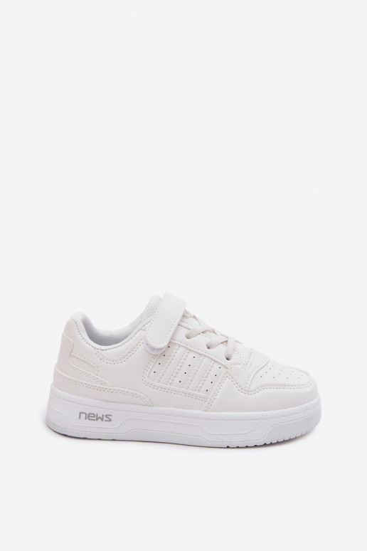 Sneakers Stilvollllschuhe Kindisch mit Klebeverschlüssen Zueiße Farbe Neressa