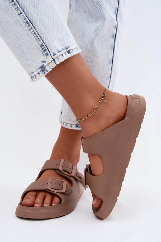 D.Franklin DFSH413004 leichte Damen-Slipper in Sandfarbe