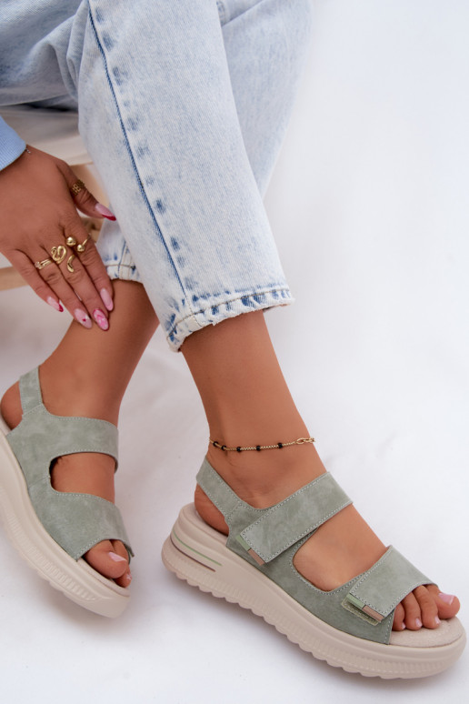 Damen-Platformsandalen aus Kunstveloursleder in grüner Farbe Peria
