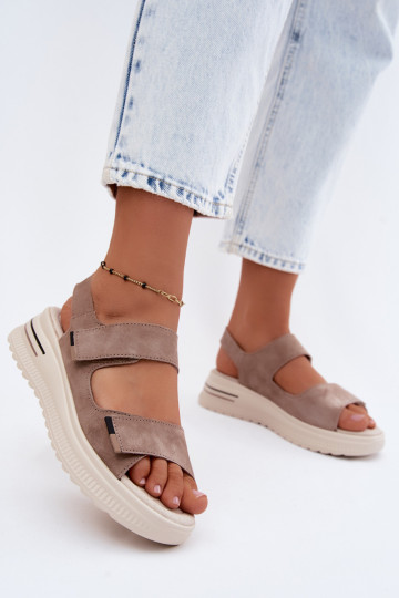 Damen-Platformsandalen aus Kunstveloursleder in Sandfarbe Peria 2