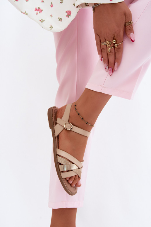 Flache Damensandalen mit Glanz und Riemen in Sandfarbe Haden