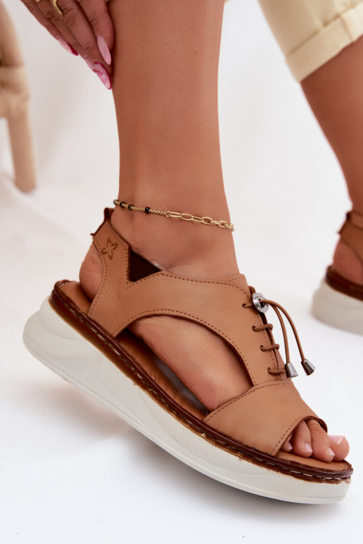 Damensandalen Feminin mit einer Plattform Es mussciejka I7646-29 braune Farbe