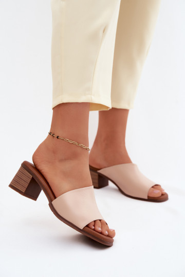 Lederhausschuhe Feminin mit Absätzen Es mussciejka E7395-04 Beige