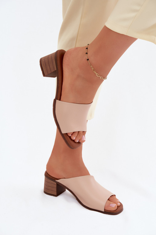 Lederhausschuhe Feminin mit Absätzen Es mussciejka E7395-04 Beige