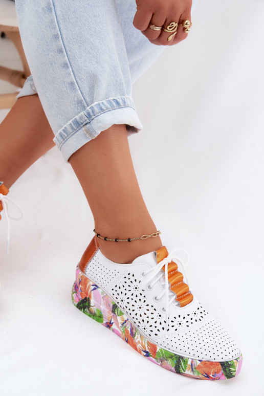 Haut mit durchbrochenen Elementen Schuhe Feminin mit einer Plattform mit Schriften Artiker 56C1802 INeiß-orange Farbe