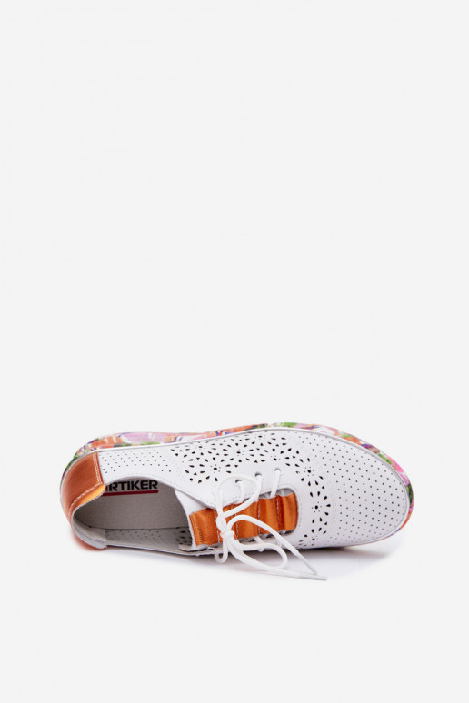 Weiß-orange Damen Schuhe mit Ausschnitt-Elementen und Plattform Artiker 56C1802