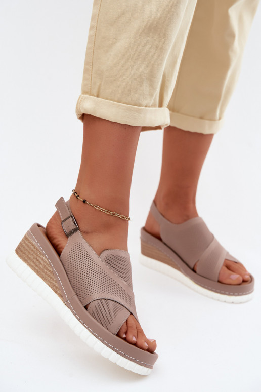 Damensandalen mit einer Plattform Ermöglichtturleder Artiker 58C3146 Beige