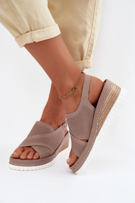 Damensandalen mit einer Plattform Ermöglichtturleder Artiker 58C3146 Beige