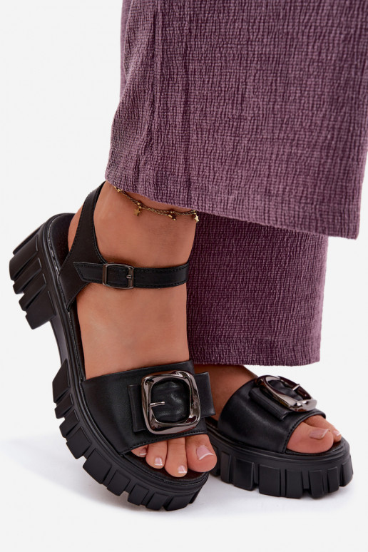 Damen-Platformsandalen mit Schnallen Vinceza 79611, schwarze Farbe