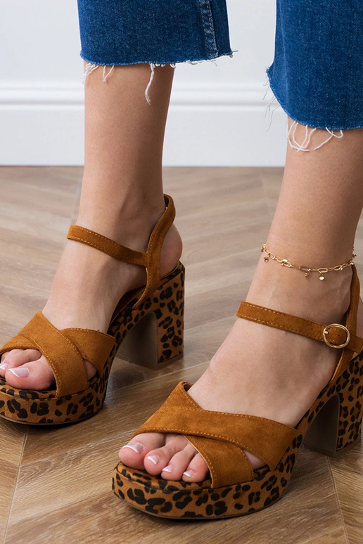 Braune Platformsandalen aus Kunstveloursleder auf Blockabsatz Dures