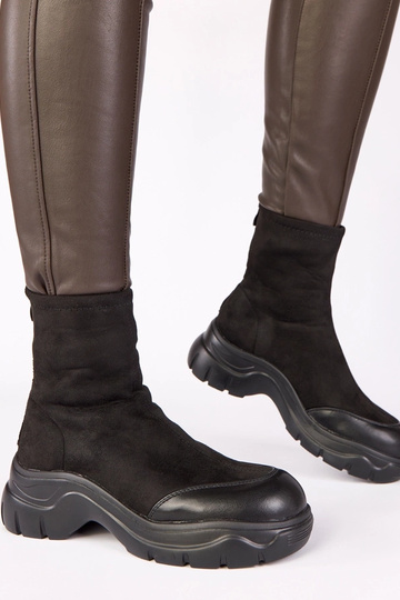 Schwarze Stiefeletten aus Kunstveloursleder mit dicker Sohle Alana 2