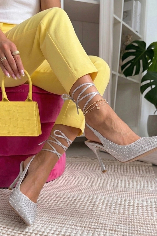 Silberne High Heels mit offener Zehe, verziert mit Strasssteinen Edith