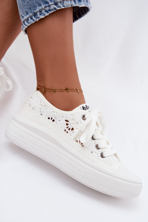 Weiße Freizeitschuhe mit Plattform und Ausschnitten Lee Cooper LCIN-26-44-4485