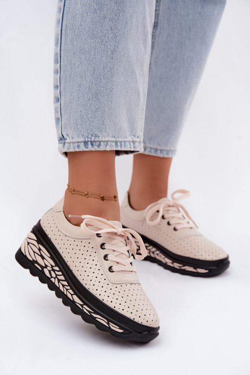 Sandfarbene Damenschuhe mit Ausschnitten und Plattform Morra