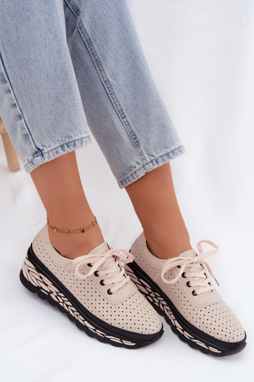 Sandfarbene Damenschuhe mit Ausschnitten und Plattform Morra