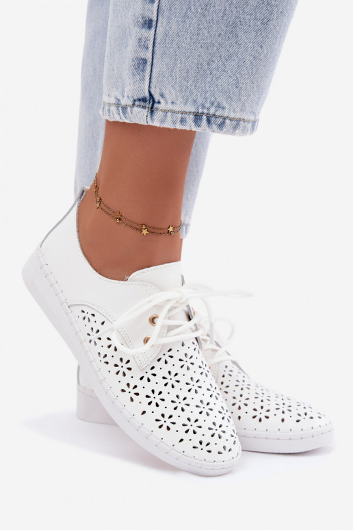 Weiße Damenschuhe mit Ausschnitten Softie