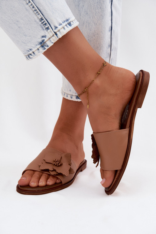 Lederpantoletten für Damen mit Ornamenten Zazoo 40477 in Cappuccino-Farbe