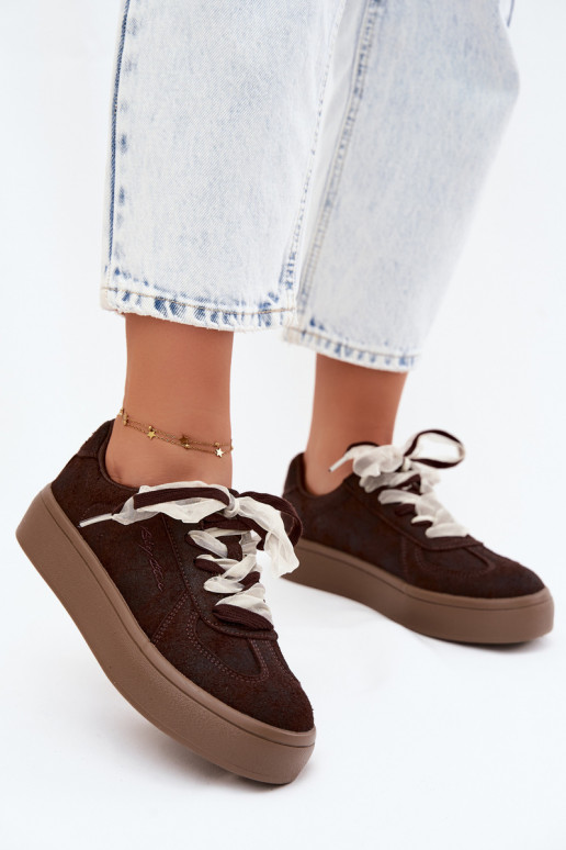 Damen-Sneaker mit Plattform und dekorativen Schnürsenkeln Big Star UU274004