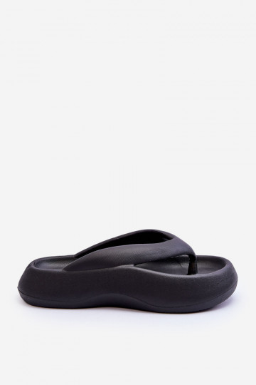 Schwarze Damenschuhe mit Schaumstoff