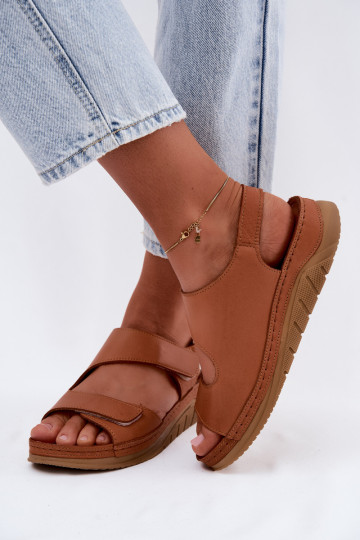 Braune Damen-Sandalen mit Plattform und klebrigen Verschlüssen 2